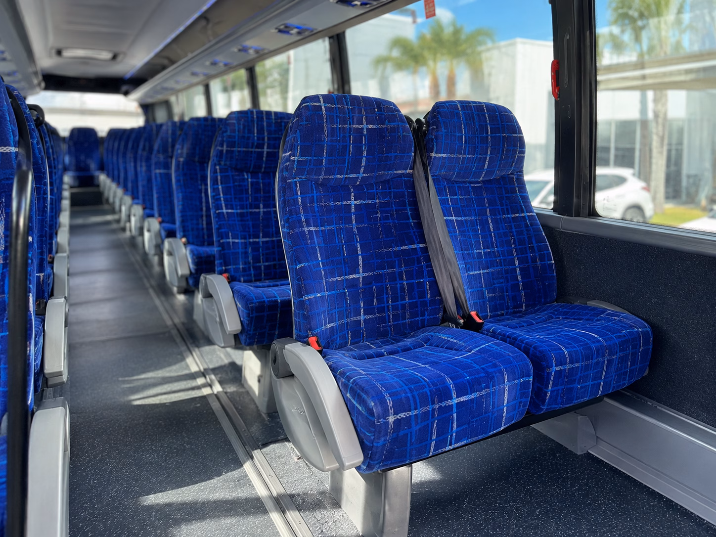 bus rentals to put in bay and the lake erie island wineries