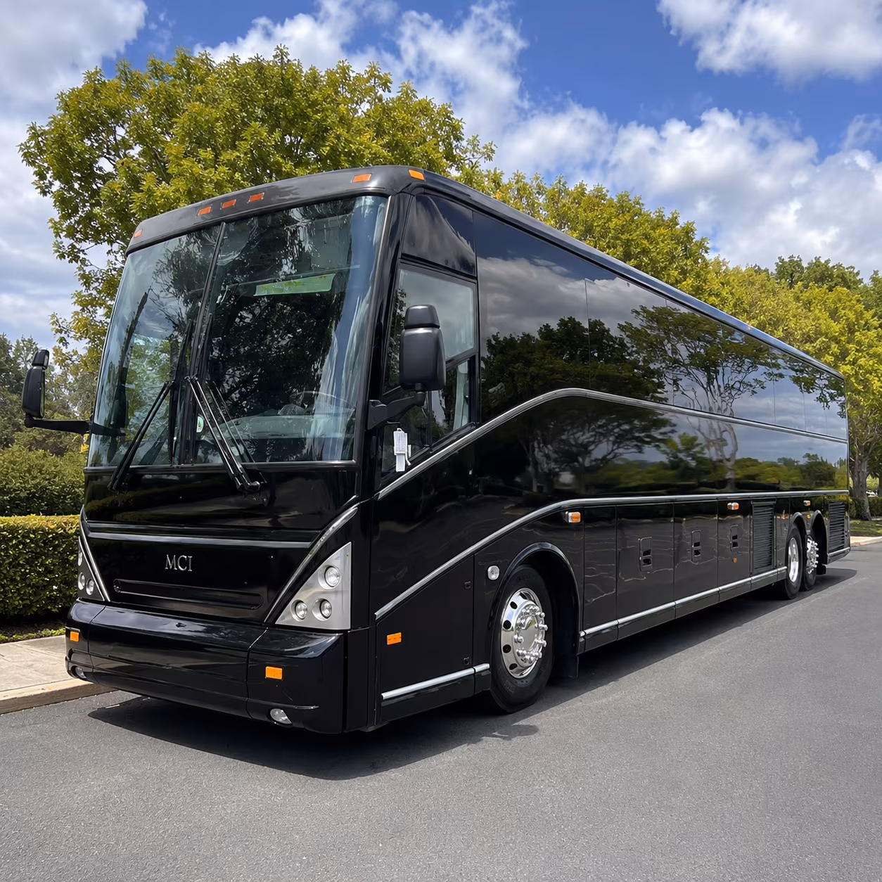 convention and corporate event buses at glass city center